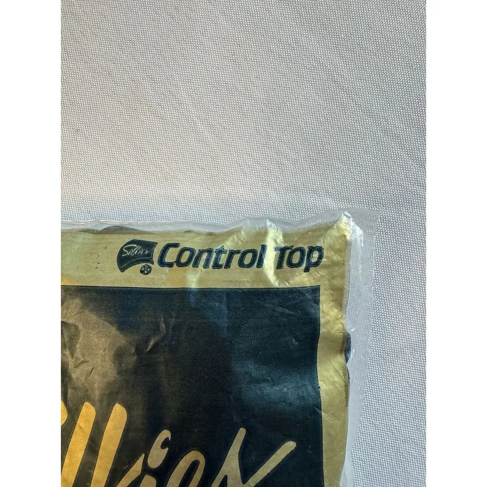 Nylon Pantyhose Lot Of Two Vintage Scuptz Silkies‎ X-Tall